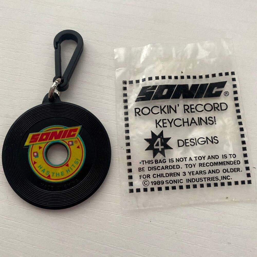 Vintage Sonic Restaurant Record Keychain Backpack Clip Charm Collectible 1989